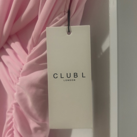 UNWRAPPED
PINK RUCHED TWIST BARDOT MIDI DRESS - Picture 2 of 5